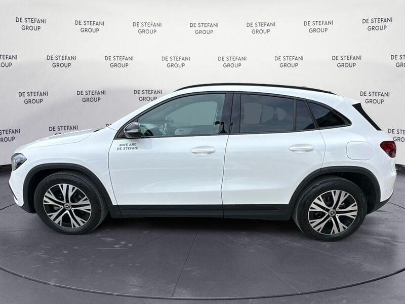 Mercedes-Benz GLA GLA 180 d Progressive Advanced NIGHT-PACK