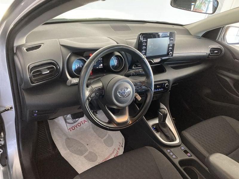 Toyota Yaris Hybrid Trend MY22