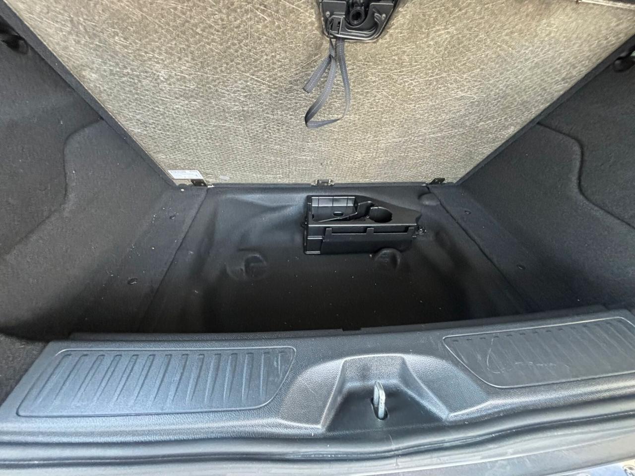 Mercedes-benz B 200 B 200 NGD Premium