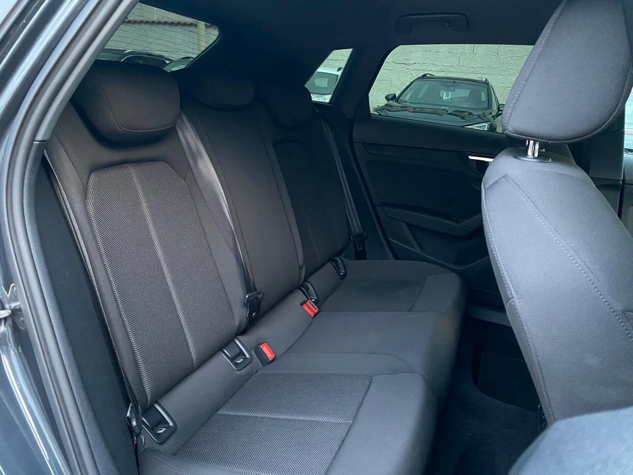 Audi A3 SPB Business 2.0 TDI 150CV s-tronic 35