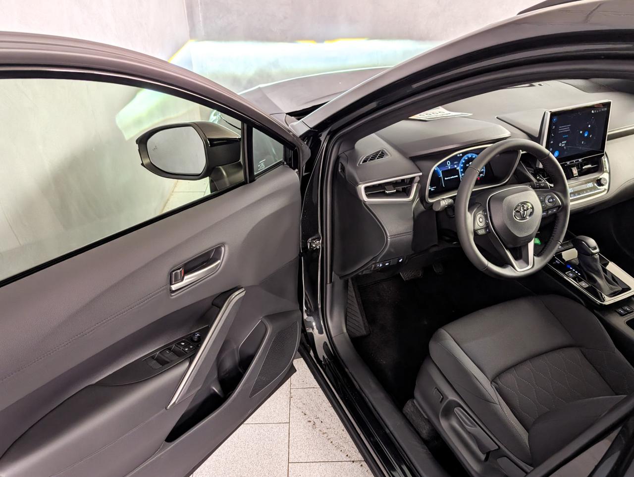 Toyota 1.8 Hybrid 140cv e-cvt Icon Style