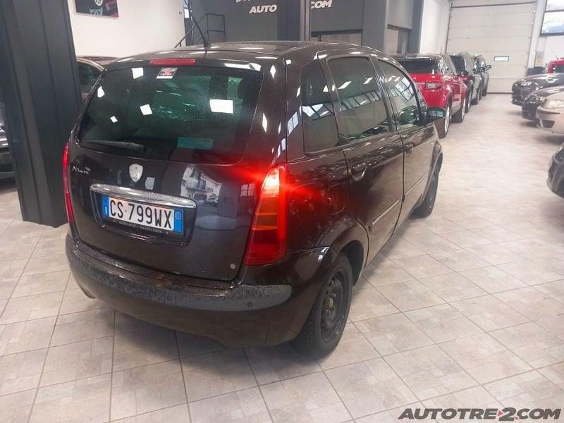 Lancia Musa 1.4 16V Platino