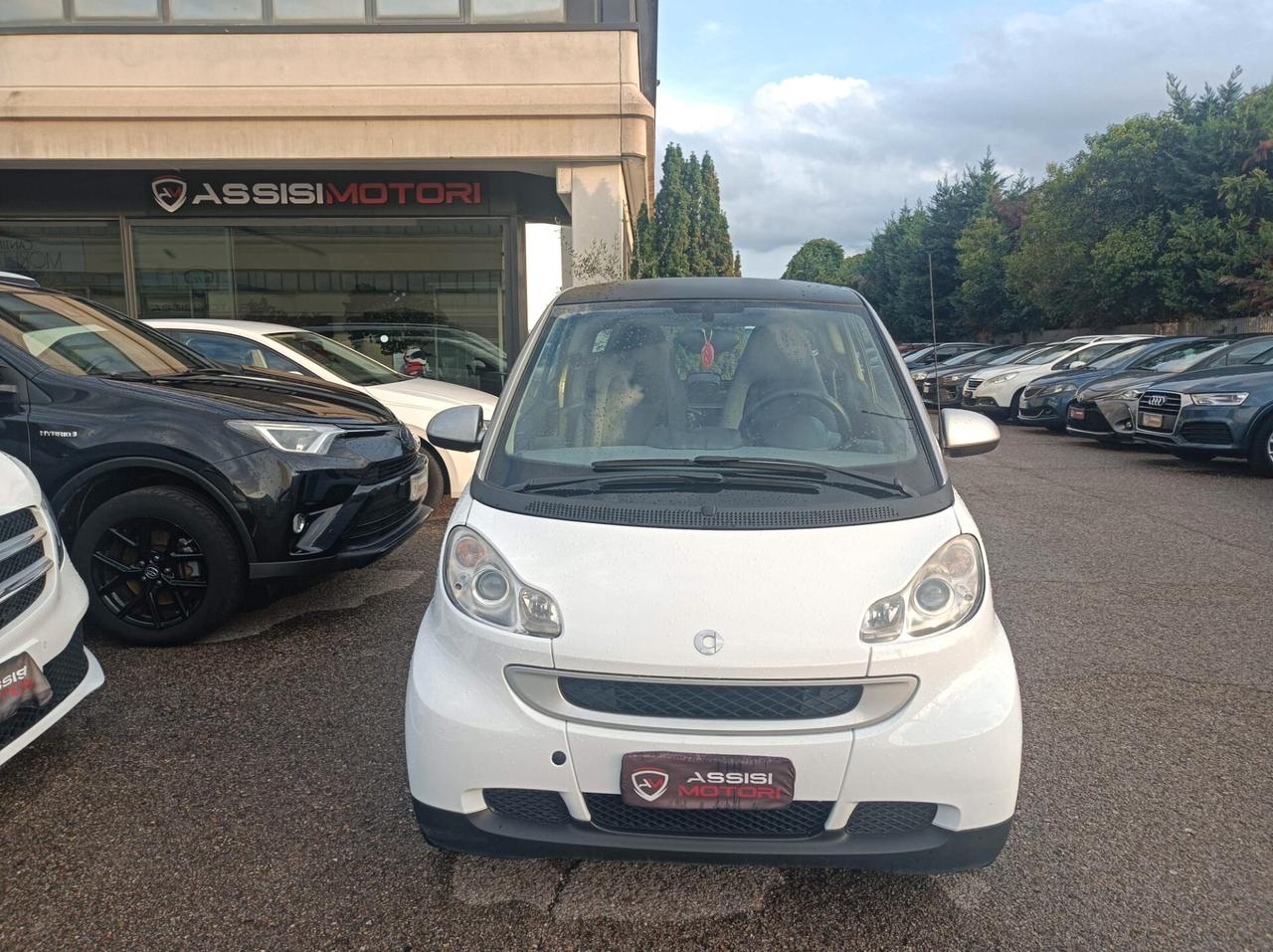 Smart ForTwo 1000 62 kW coupé passion