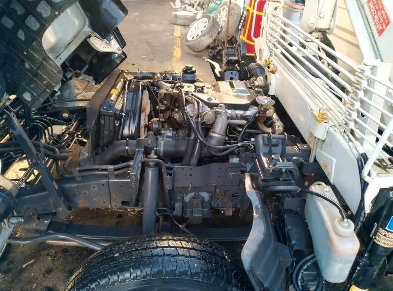 ISUZU NPR 77 L GRU CASSONE