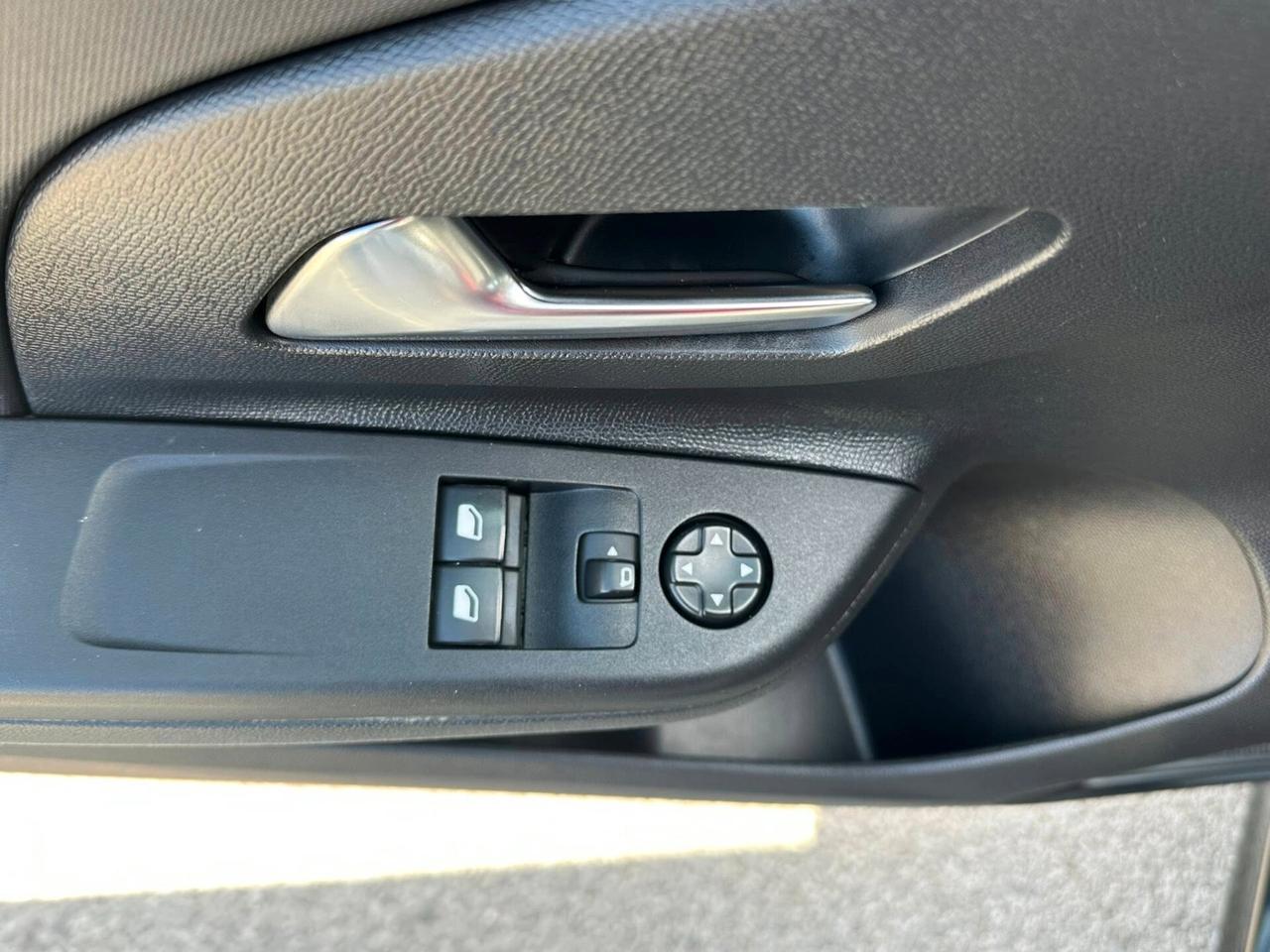 Opel Corsa 1.2 benz 75cv Elegance OK NEOPATENTATI