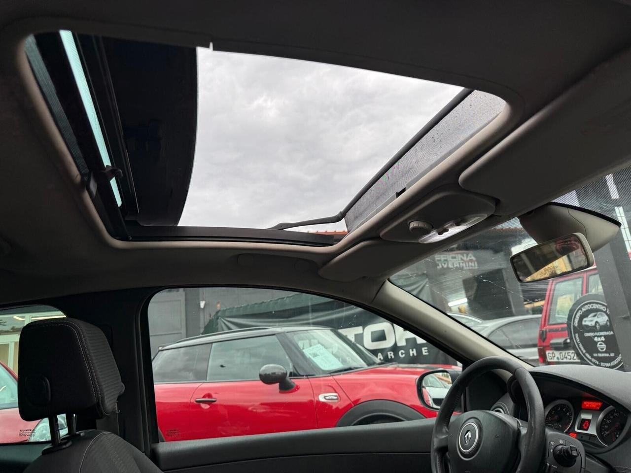 Renault Clio 1.2 16V 3 porte - Tetto - Full opt - Superprezzo