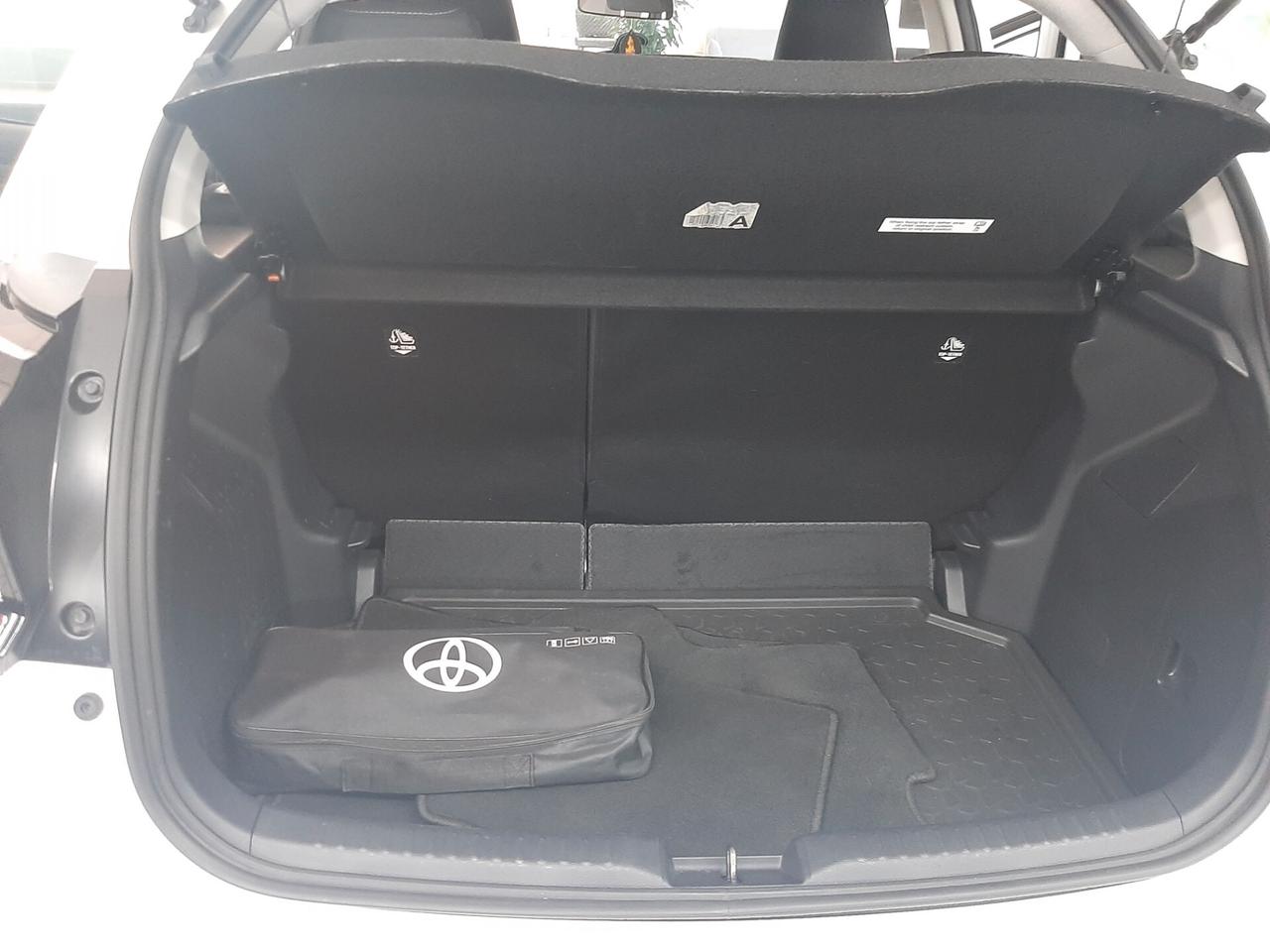 Toyota Yaris 1.0 5 porte Trend