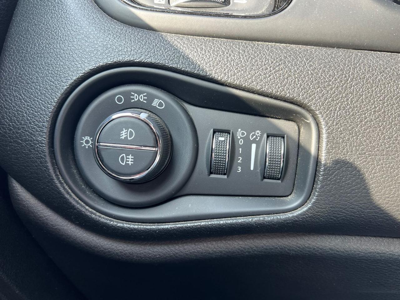 Jeep Renegade 1.4 MultiAir Longitude GPL #6203