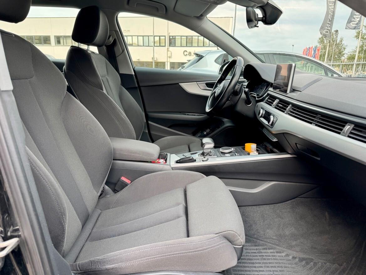 Audi A4 Avant 2.0 TDI 150 CV ultra S tronic