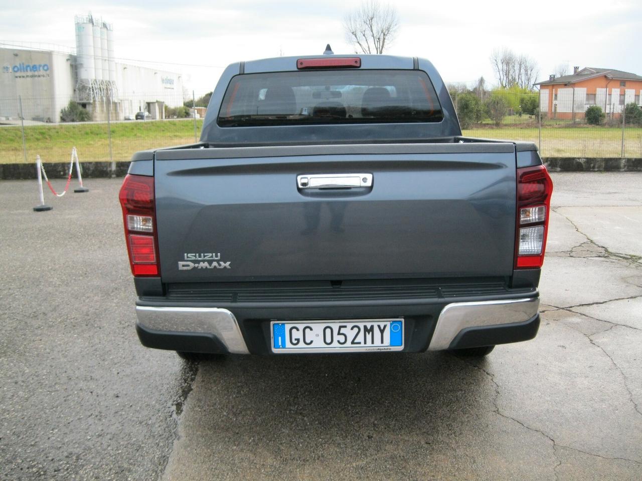 Isuzu D-Max 1.9 Crew Cab 4X4 A/T Solar Plus