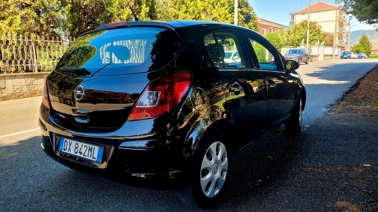 Opel Corsa 1.2 80CV 5 porte GPL-TECH Edition