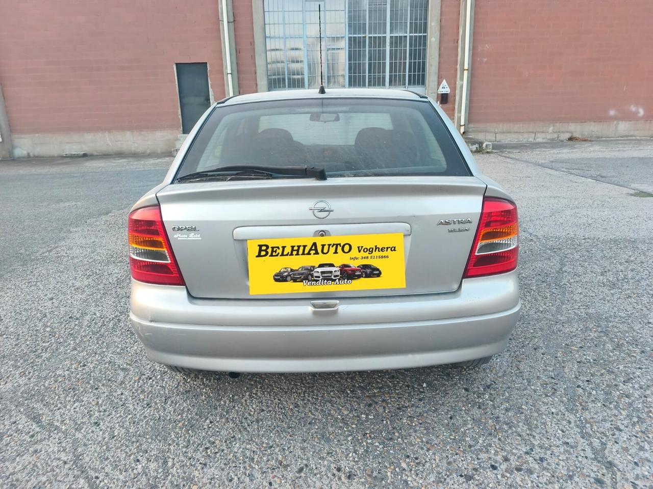Opel Astra 2002----1.2 Benzina