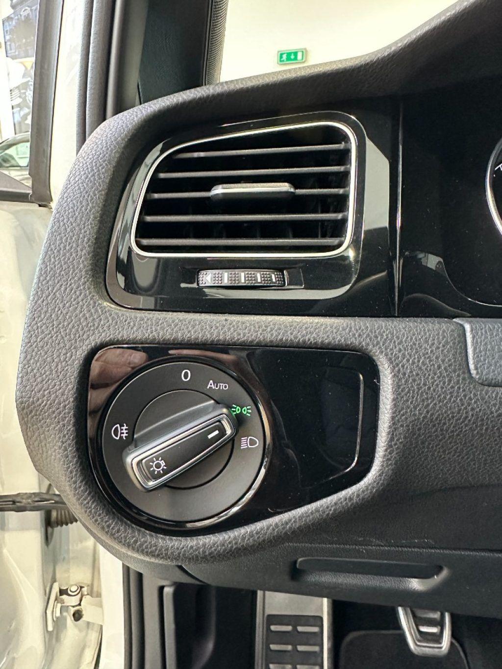 Volkswagen Golf 1.4 TSI 125 CV Sport R Line - Carplay - 17"