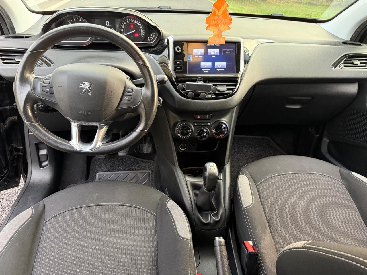 Peugeot 208 PureTech 82 3 porte Allure
