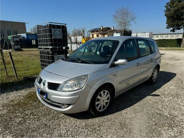 Renault Scenic Grand Scénic 1.9 dCi/130CV Dynamique