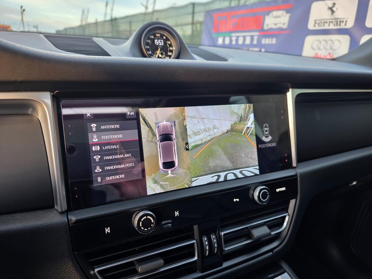 Porsche Macan 2.0 T PASM