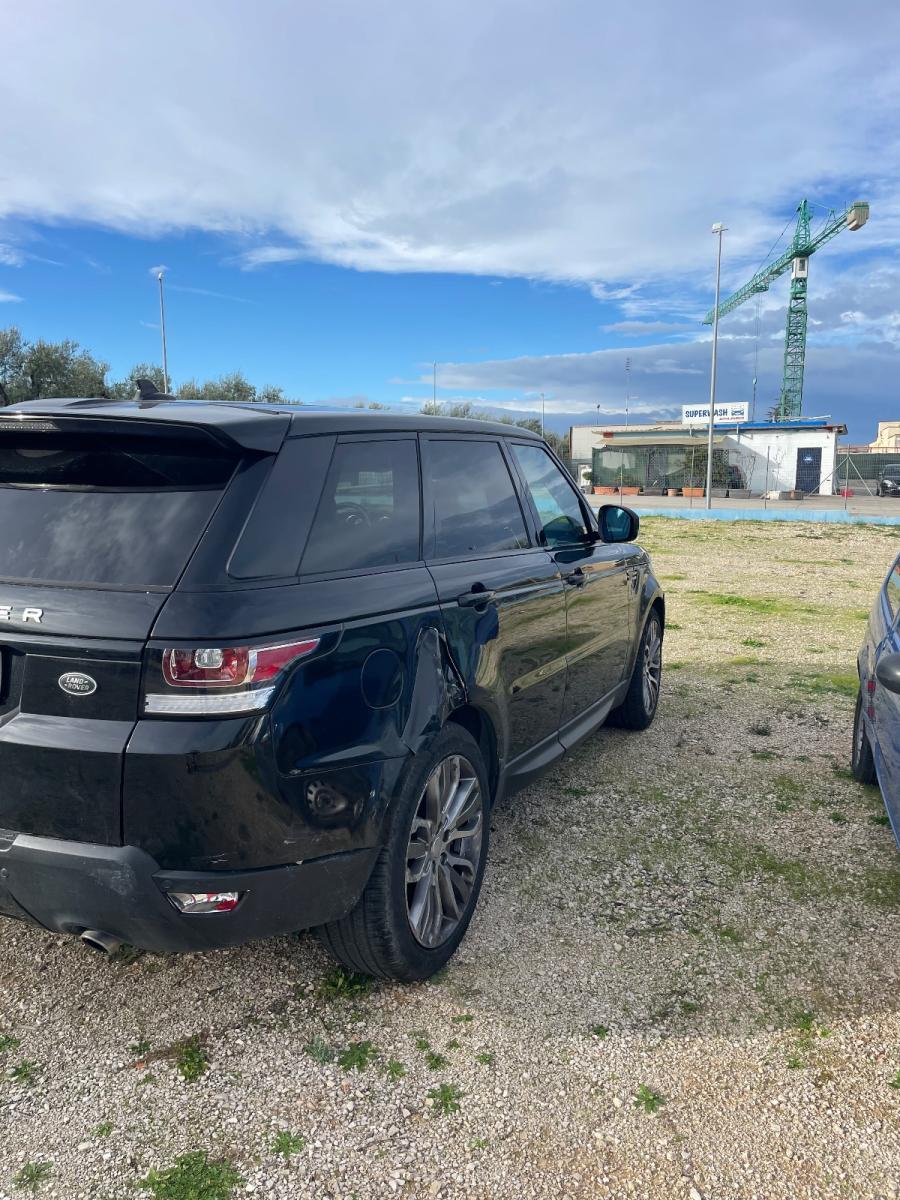LAND ROVER - Range Rover Sport - 3.0 TDV6 HSE Dynamic