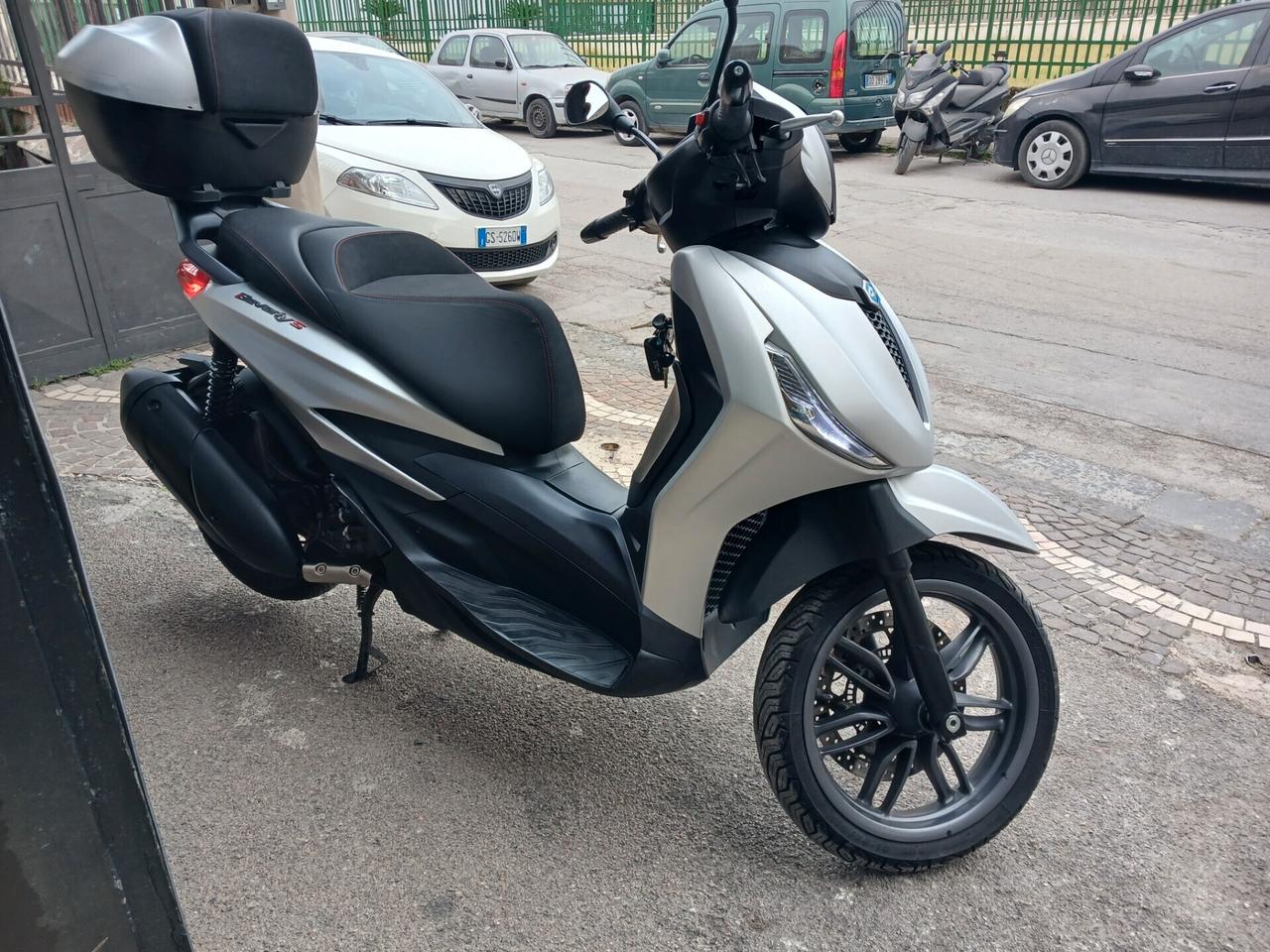 Piaggio Beverly 300 S