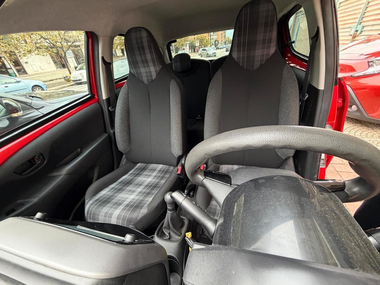 Peugeot 108 5 porte Allure 16.000KM