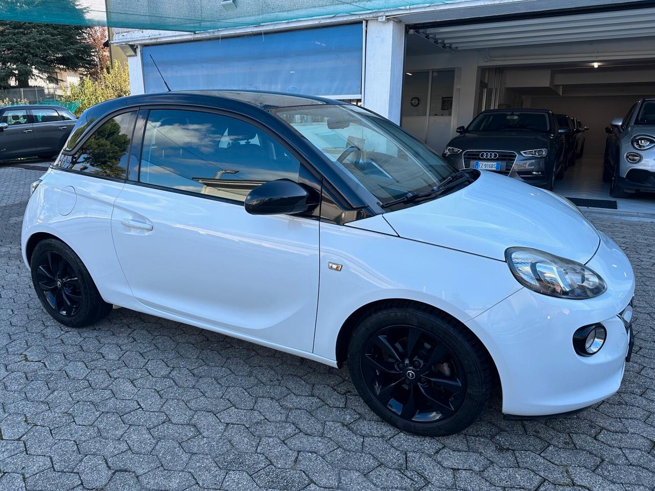 Opel Adam 1.2 70 CV