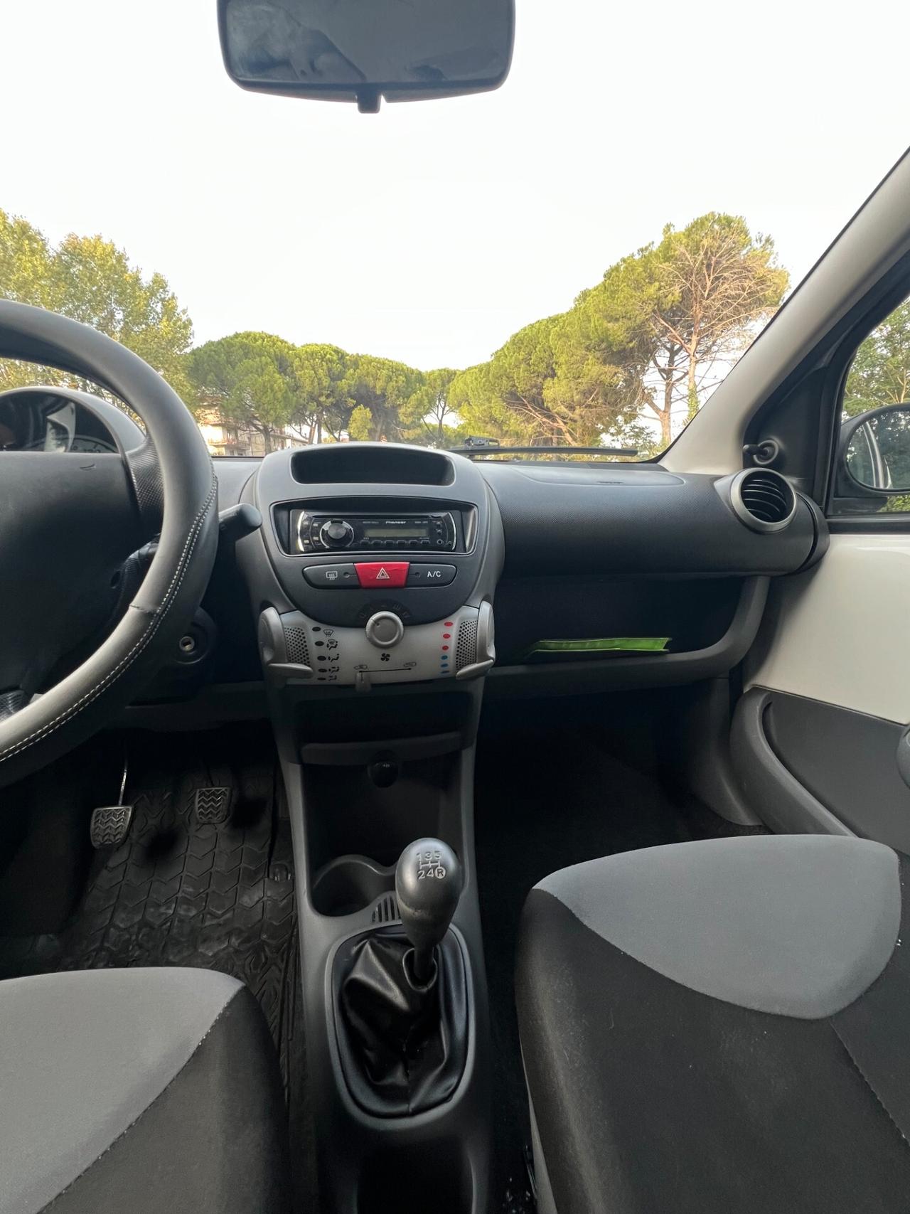 ADATTA PER NEOPATENTATI Peugeot 107 1.0 68CV 5p. Desir