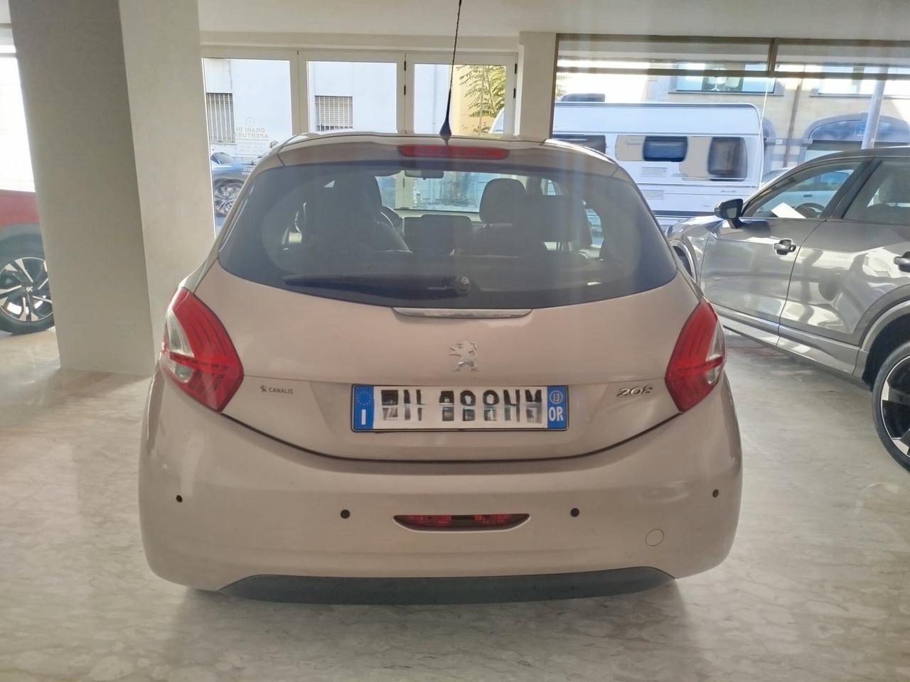 Peugeot 208 1.4 HDi 68 CV 5 porte Access