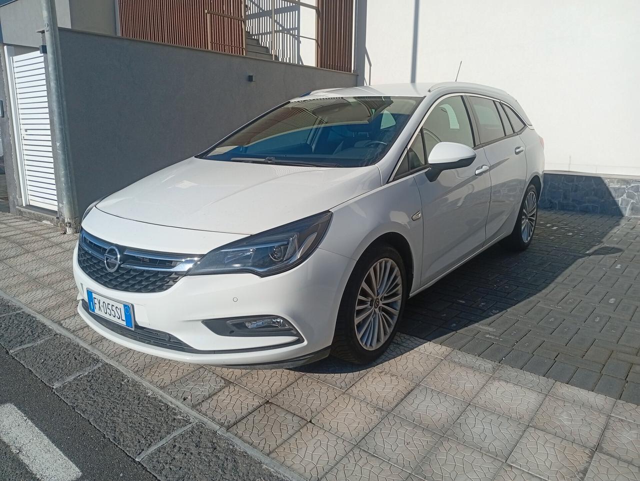Opel Astra 1.6 CDTi 136CV Start&Stop Sports Tourer Innovation