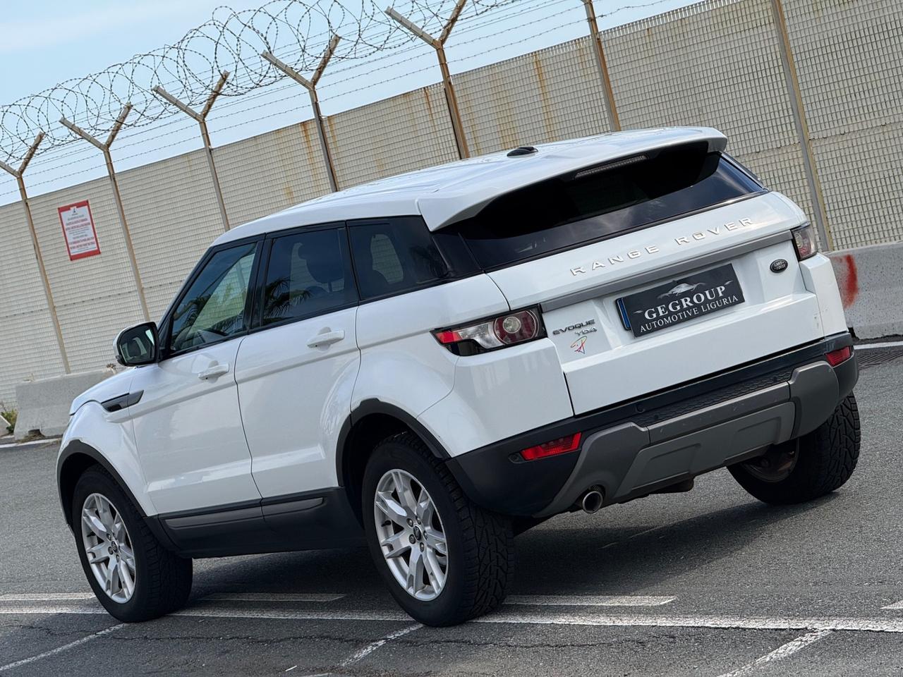 Land Rover Range Evoque 2.2 TD4 -150 Dynamic-PERMUTABILE