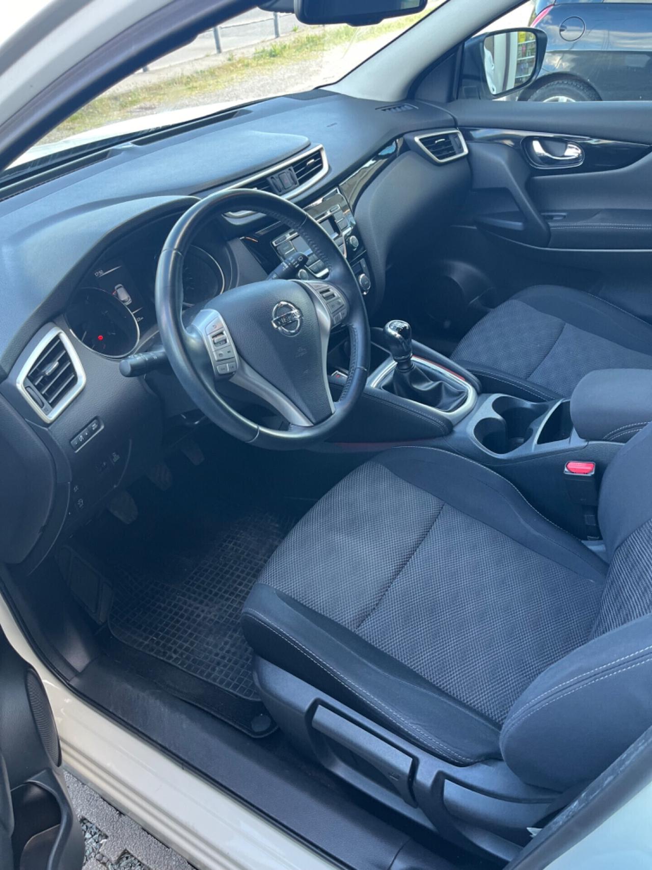 Nissan Qashqai 1.6 dCi 4WD Tekna
