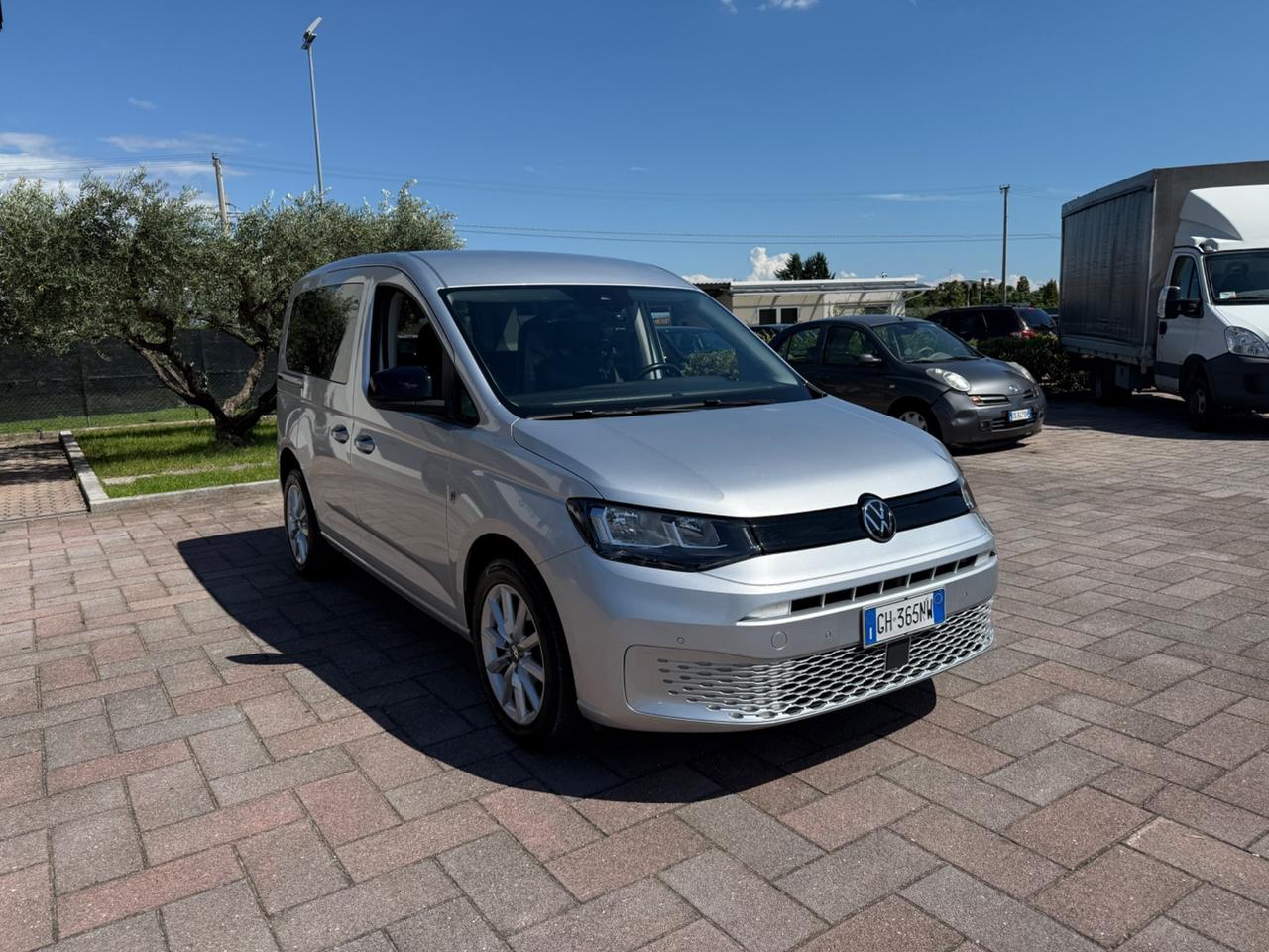 Volkswagen Caddy 5 posti