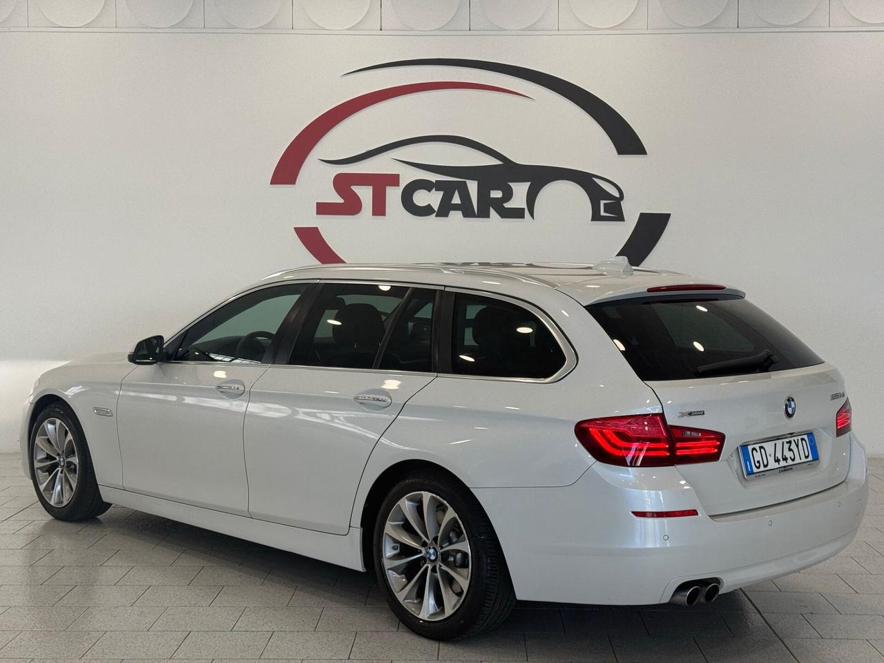 BMW 520d xDrive Touring Luxury - 190cv * Pelle * Navi * History service BMW