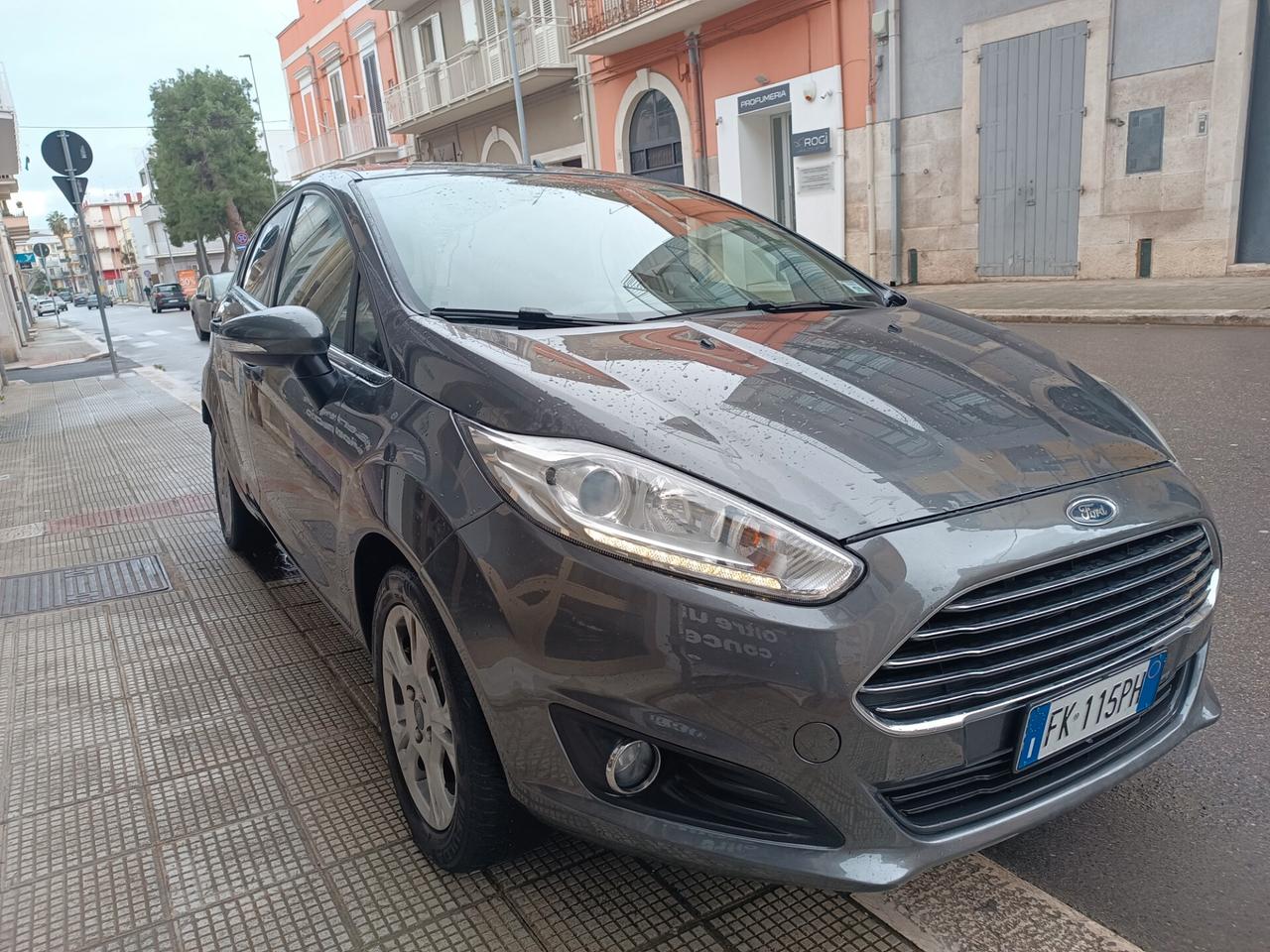 Ford Fiesta 1.5 TDCi 75CV 5 porte TITANIUM NAVI