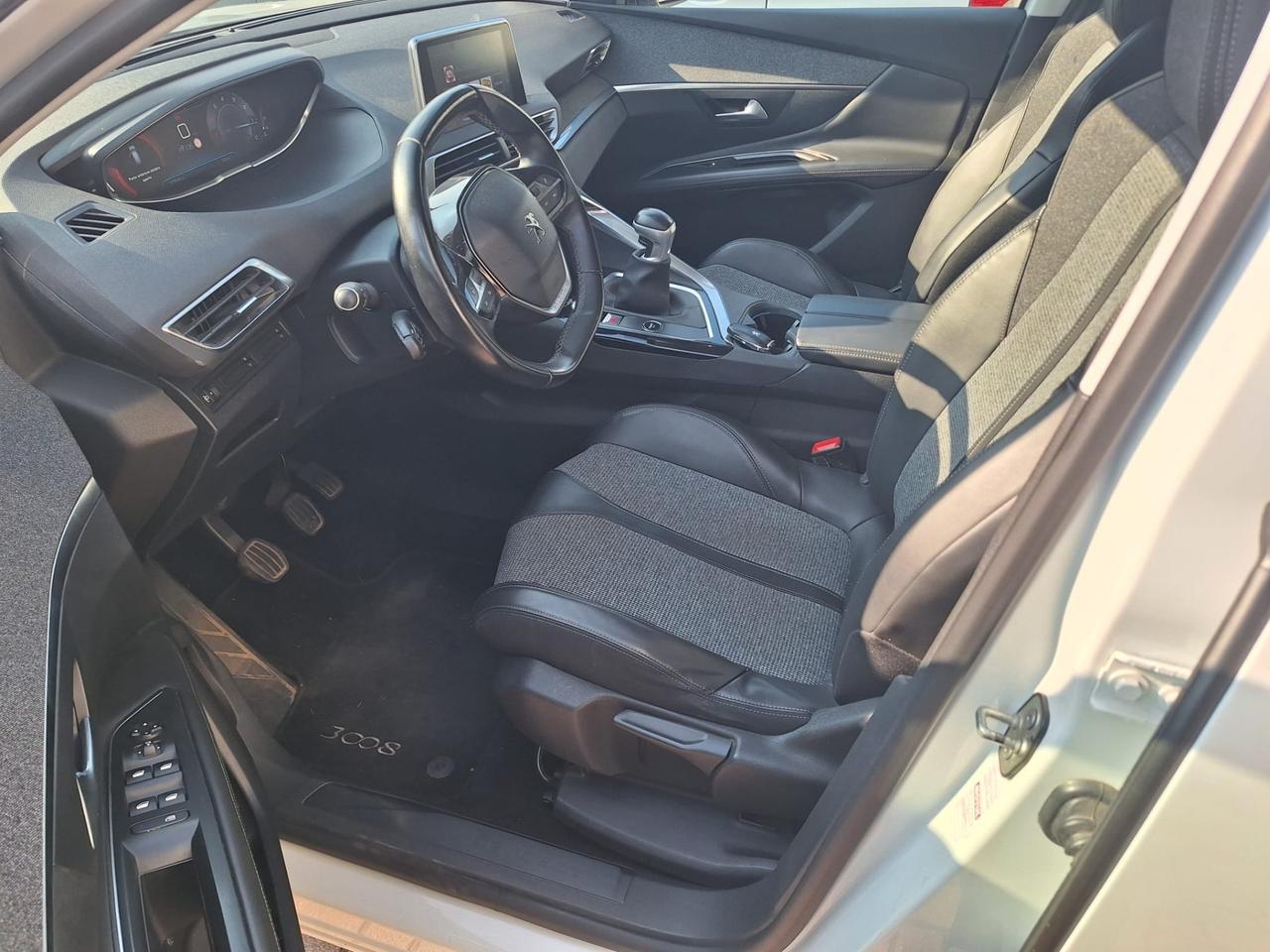 Peugeot 3008 1.2 benzina euro 6