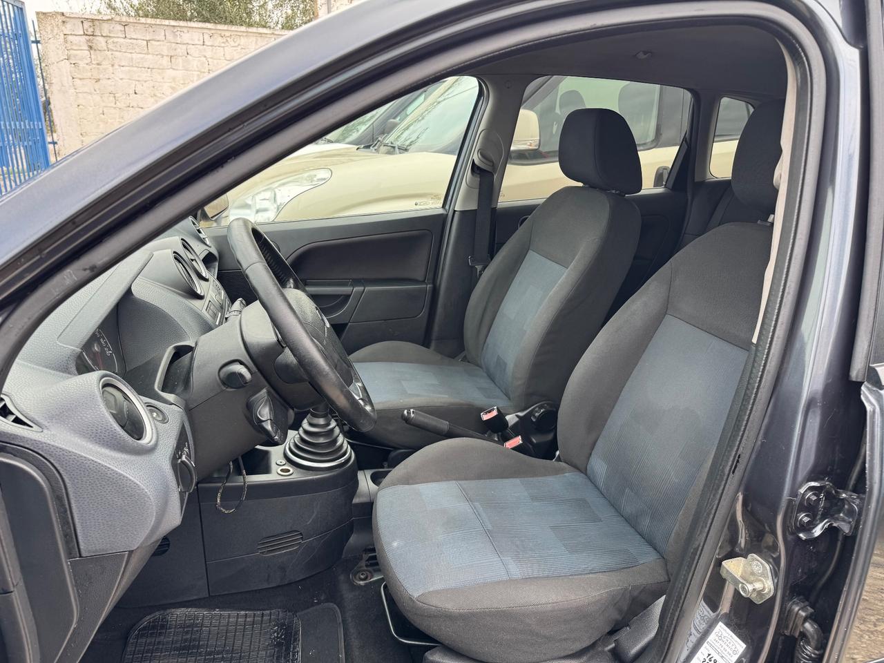 Ford Fiesta 1.4 TDCi 5p. Titanium