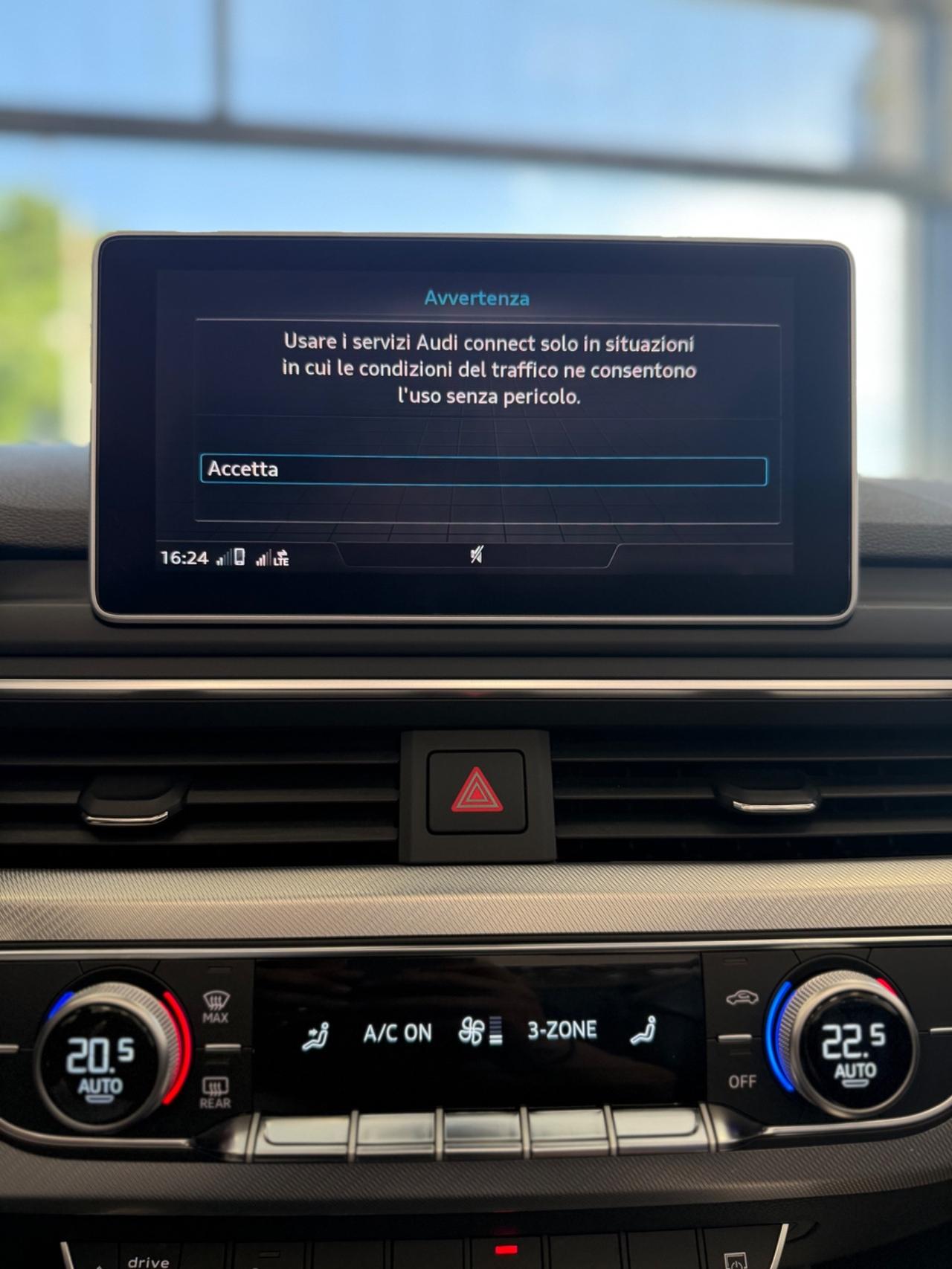 Audi A5 Cabrio 40 2.0 tdi Sport 190cv CAMBIO s-tronic NAVIGATORE, INTERNI IN PELLE, ANDROID AUTO, KM CERTIF