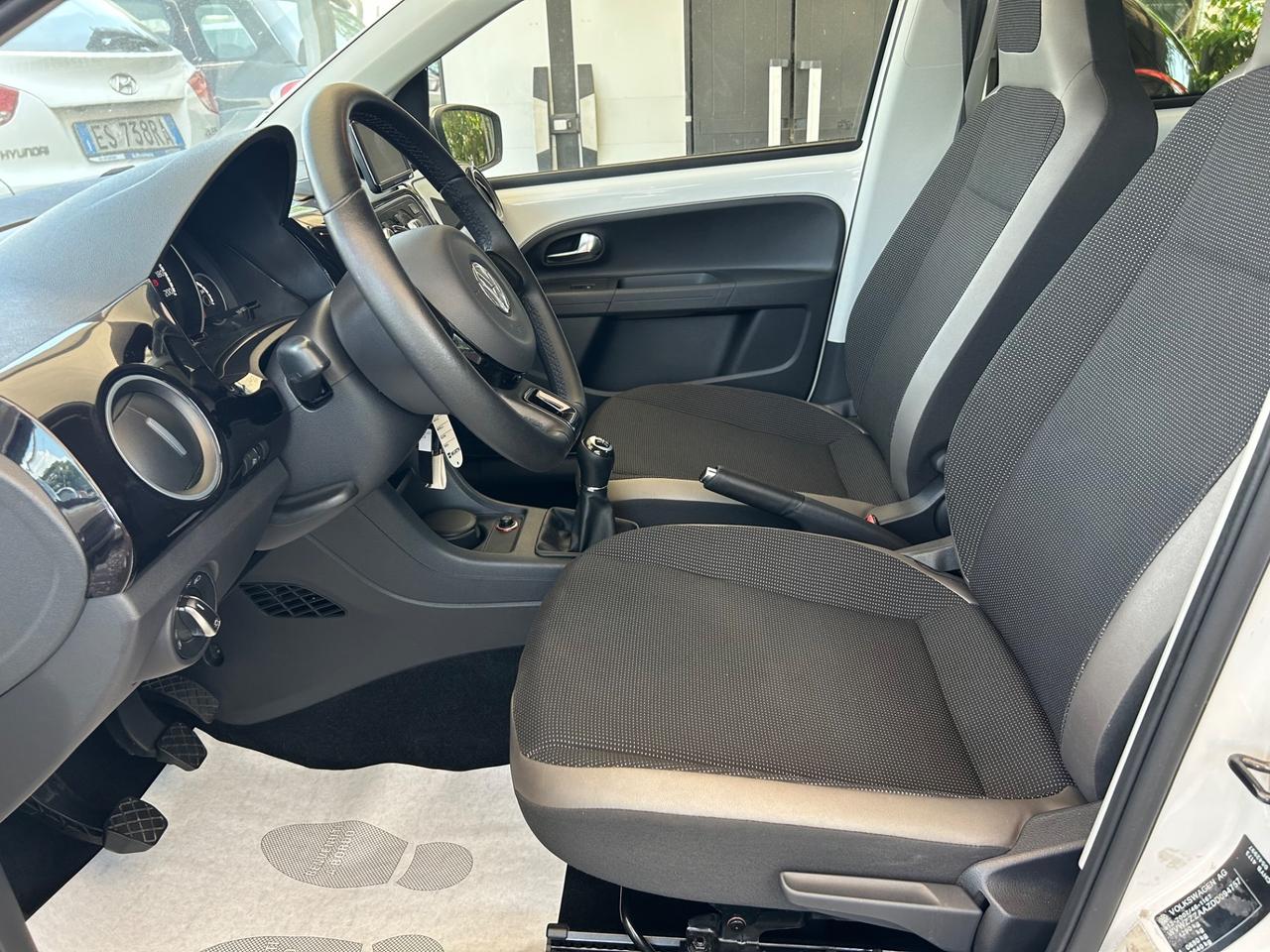 VW up! 1.0 *50000KM* 5P HIGH UP NEOPATENTATI