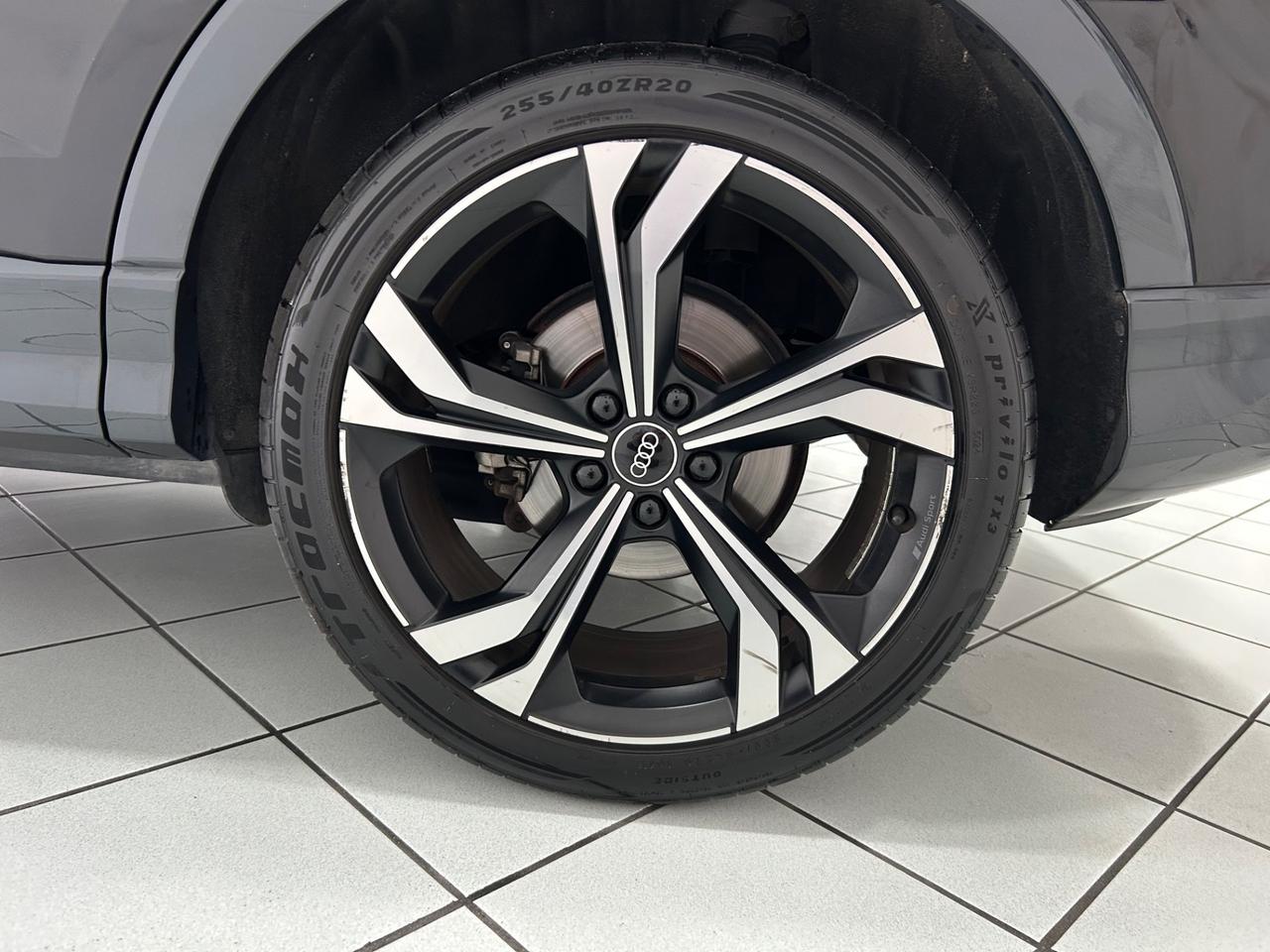 Audi Q3 35 TDI S tronic line edition