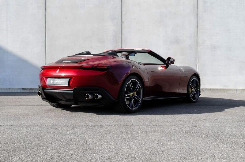 Ferrari Roma Spider Roma Spider - Elegantissima combo colori-Surround View
