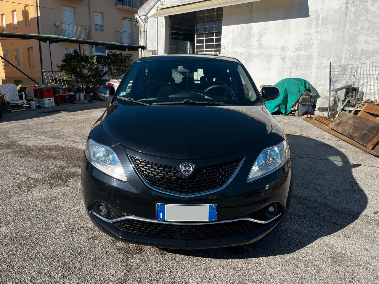 Lancia Ypsilon 1.2 69 CV 20837 Km neopatentati