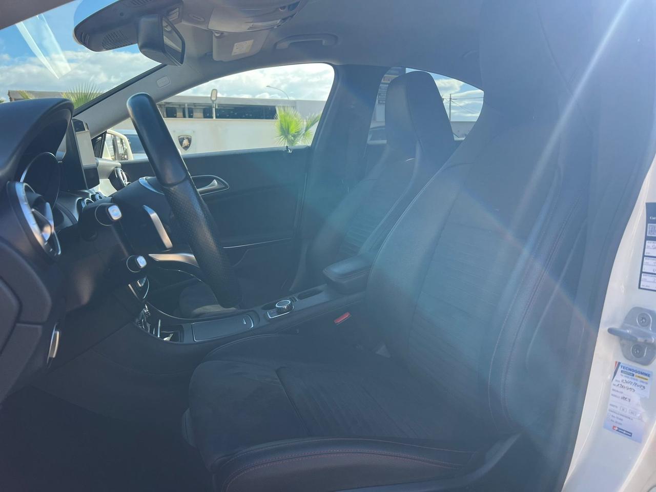 Mercedes-benz CLA 200 d Automatic Premium