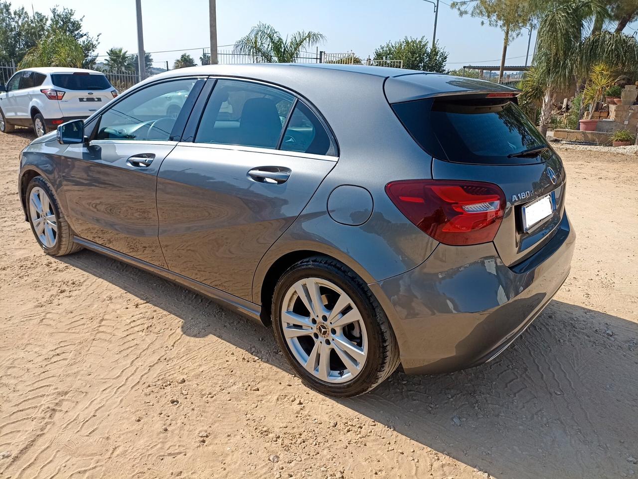 Mercedes-benz A 180 d Premium 110 Cv - 2017