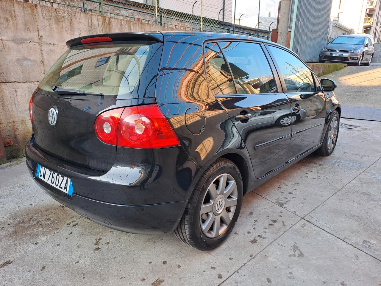 VW GOLF 2.0 TDI 140 CV DSG