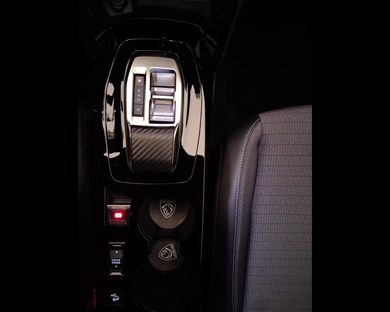 PEUGEOT 2008 II 2023 - 2008 1.5 bluehdi Allure s&s 130cv eat8