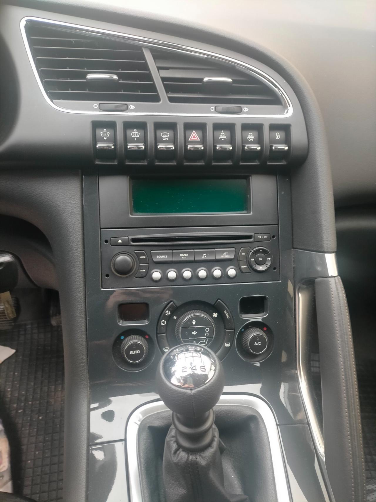 Peugeot 3008 1.6 HDi 112CV Outdoor