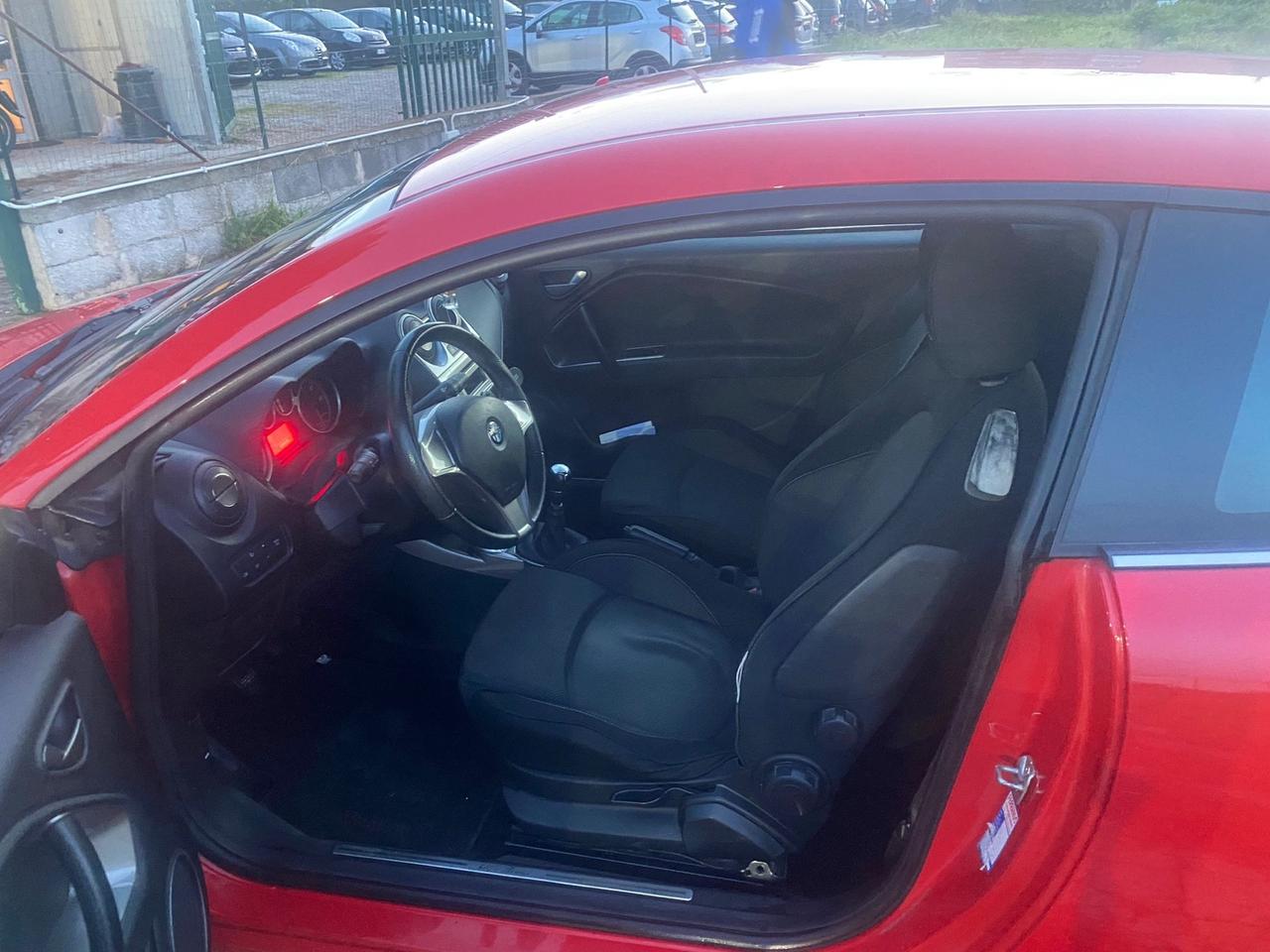 Alfa Romeo MiTo 1.6 JTDm 16V Distinctive Sport Pack