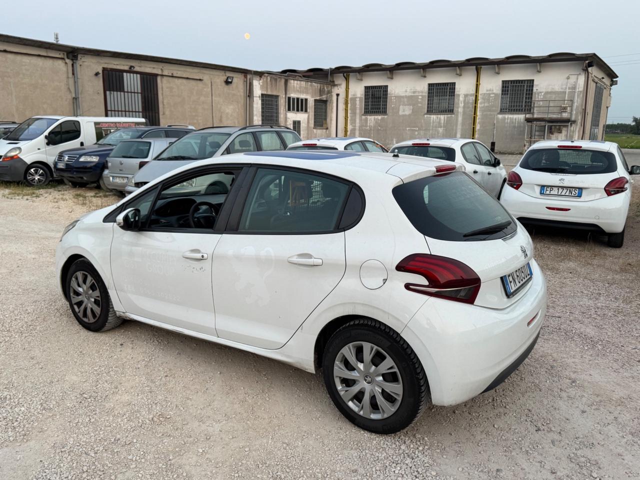 Peugeot 208 1.6BlueHdi 75cv VAN 2 Posti