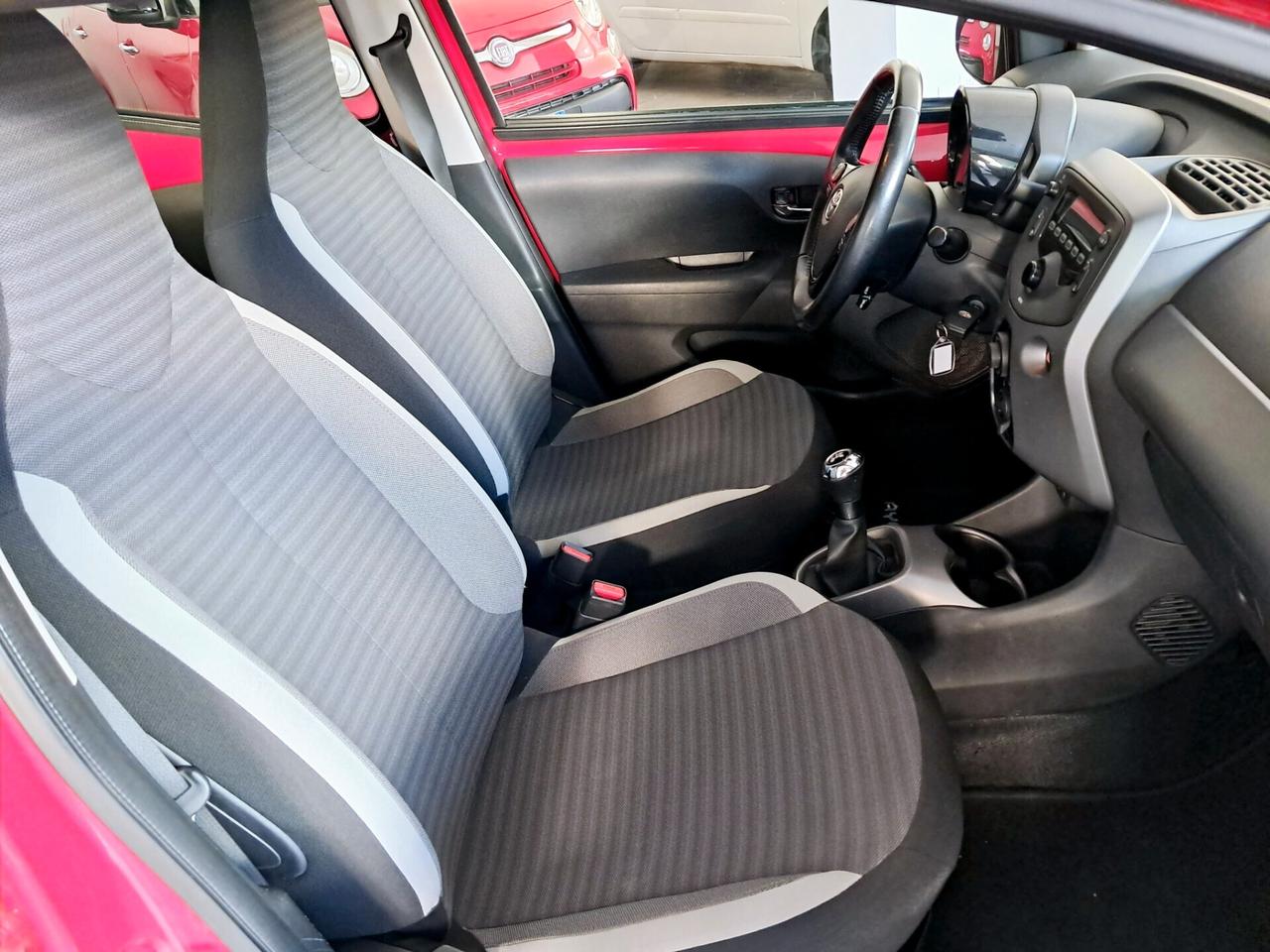 Toyota Aygo 1.0 72 CV 5 porte