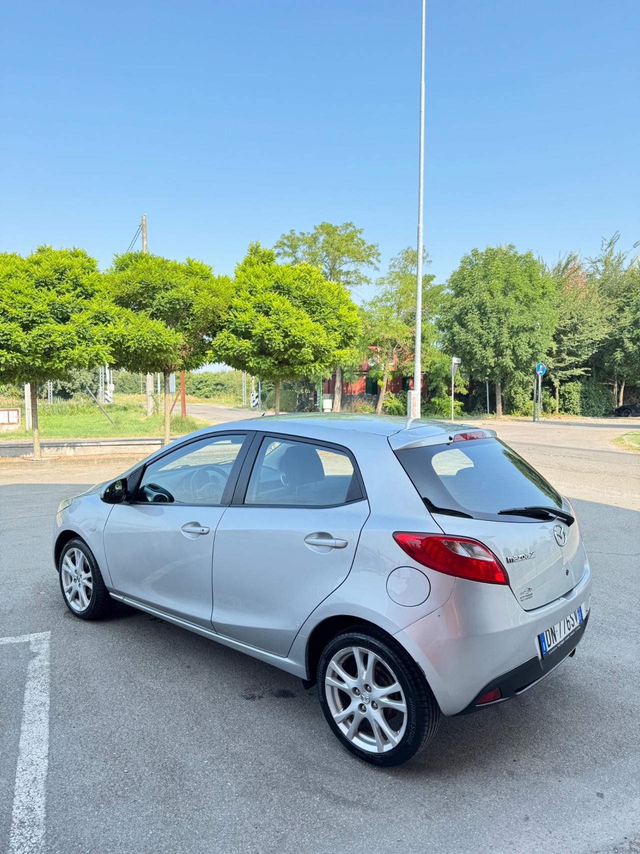 Mazda 2 Mazda2 1.5 16V 103CV 5p. Fun