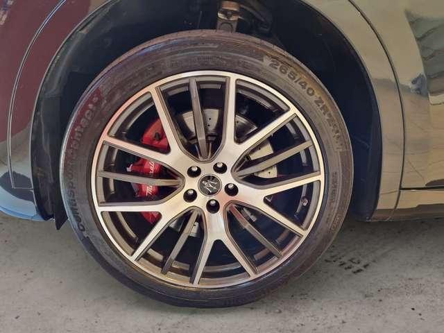 Maserati Levante V6 430 CV AWD Gransport