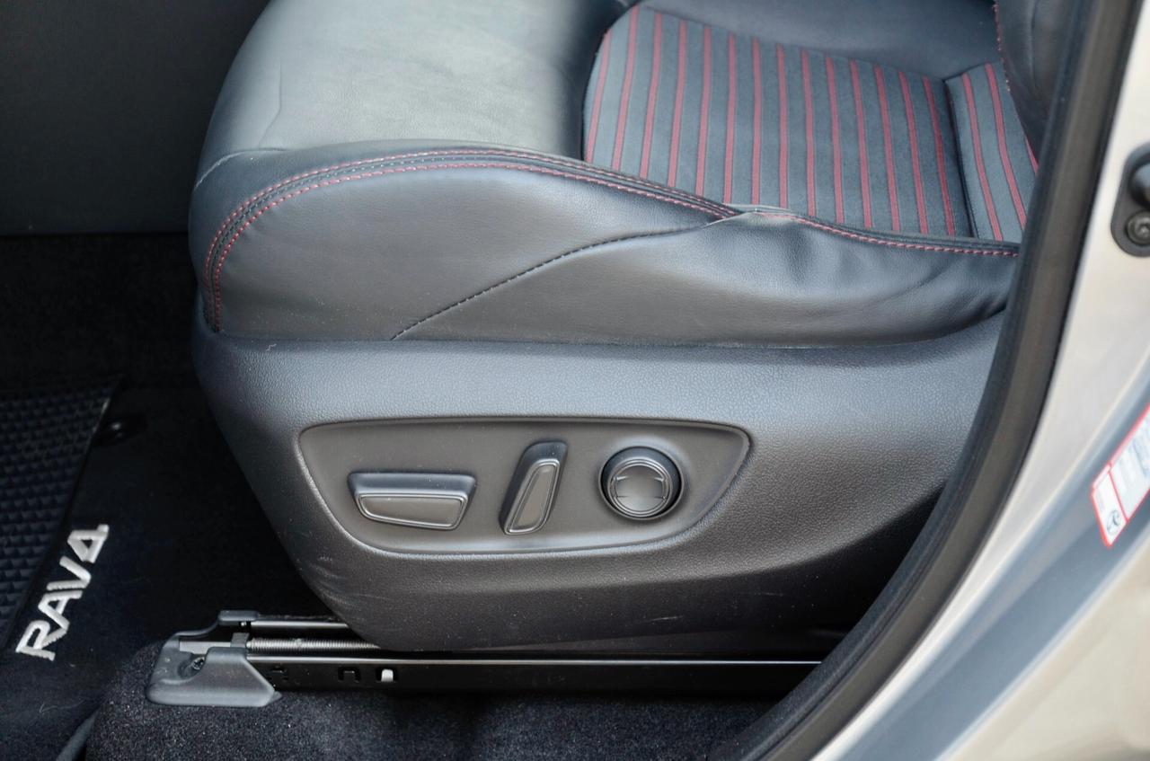 TOYOTA RAV 4 2.5 VVT-IE PHEV PLUG IN DYNAMIC AWD 306cv E-CVT, SERVICE UFF TOYOTA, UNICOPROP, UFF ITALIANA, EURO 6D, NAVI, RETROCAMERA, PERMUTE